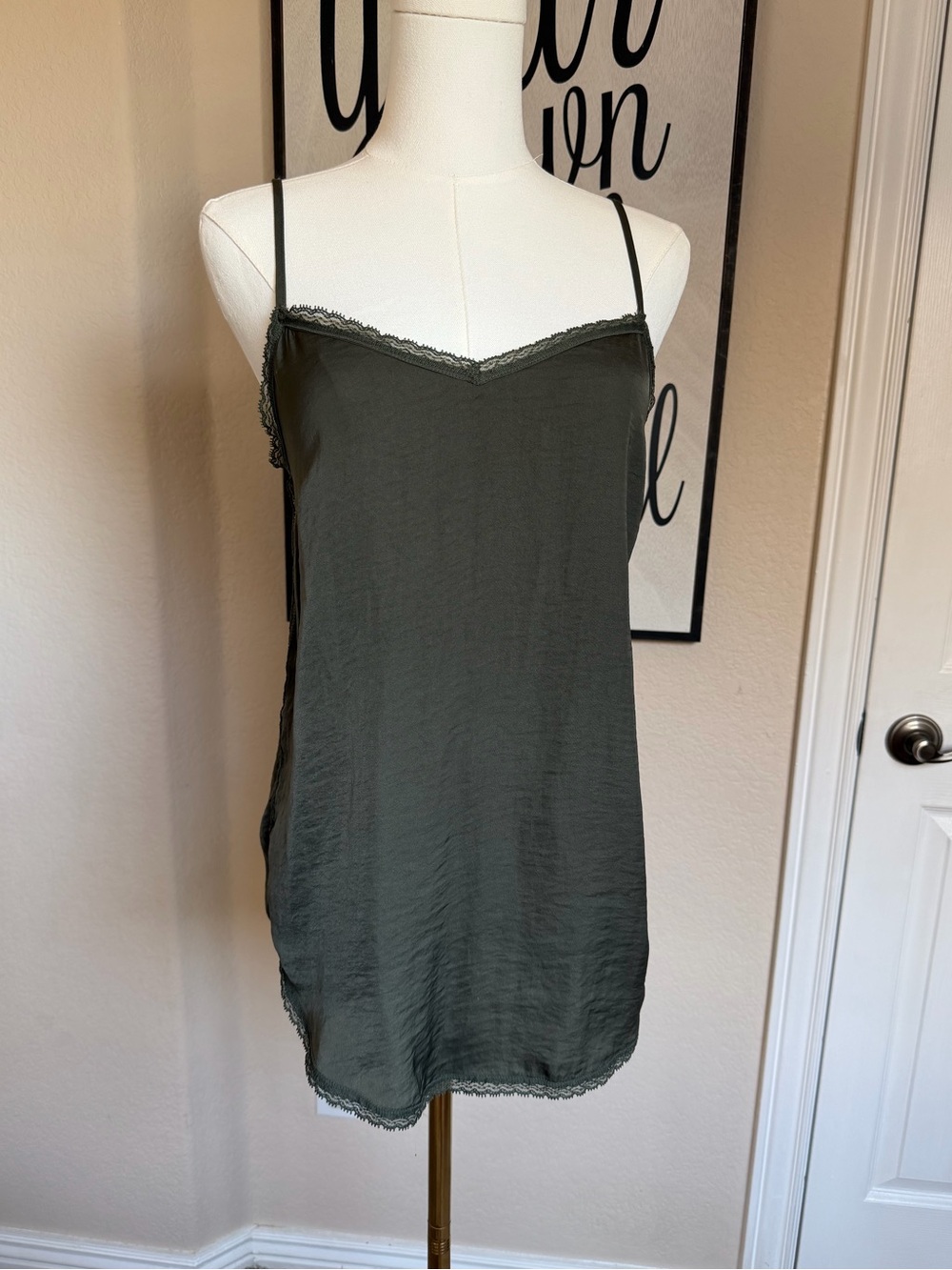 Who What Wear Olive Green Lace Trim Cami Tank Top Size Small